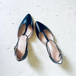 Preorder Frida Kitten Navy....